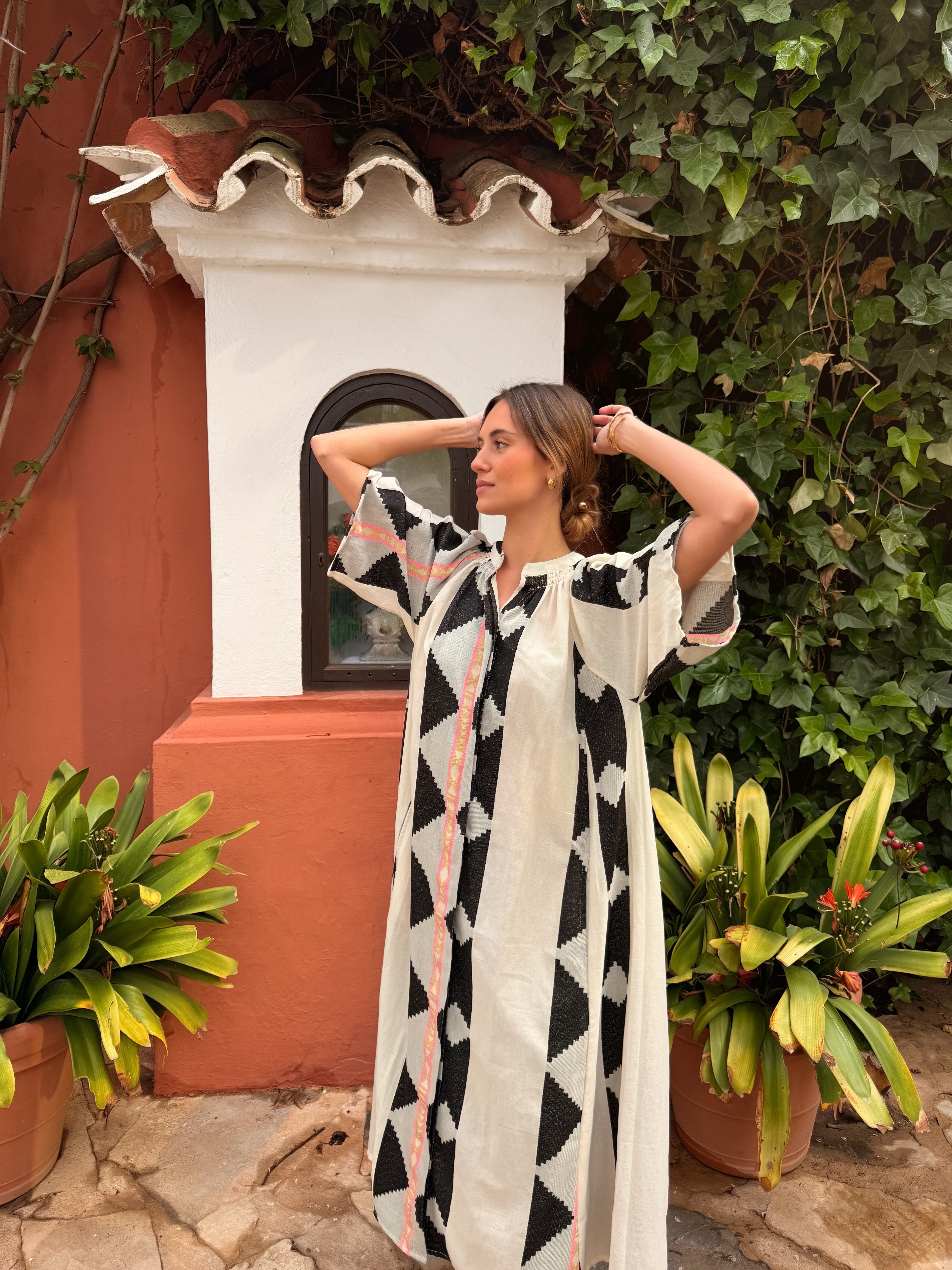 VESTIDO BLOOM NEGRO